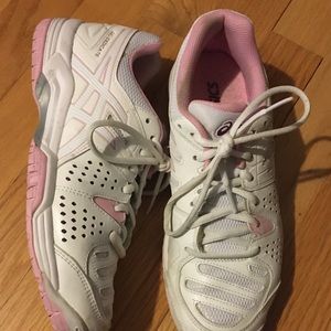 ASICS Women’s tennis shoes